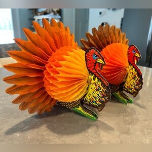 2 Vtg 1980’s BEISTLE Madras Art Tissue Honeycomb Turkey Centerpiece 9"